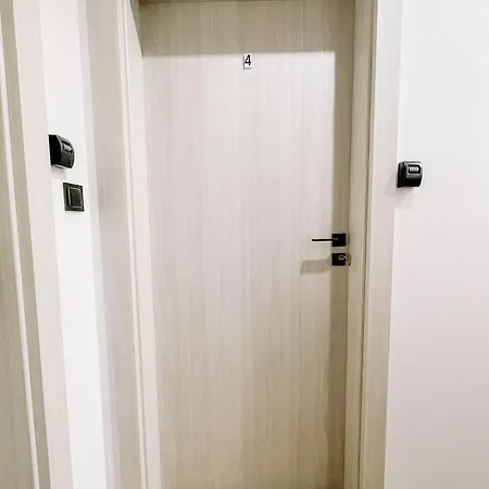 Apartment R-apartments *