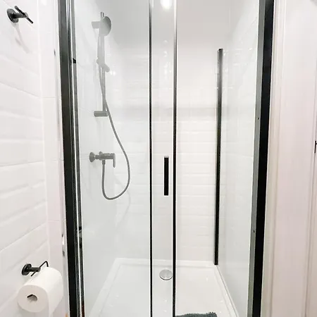R-apartments *